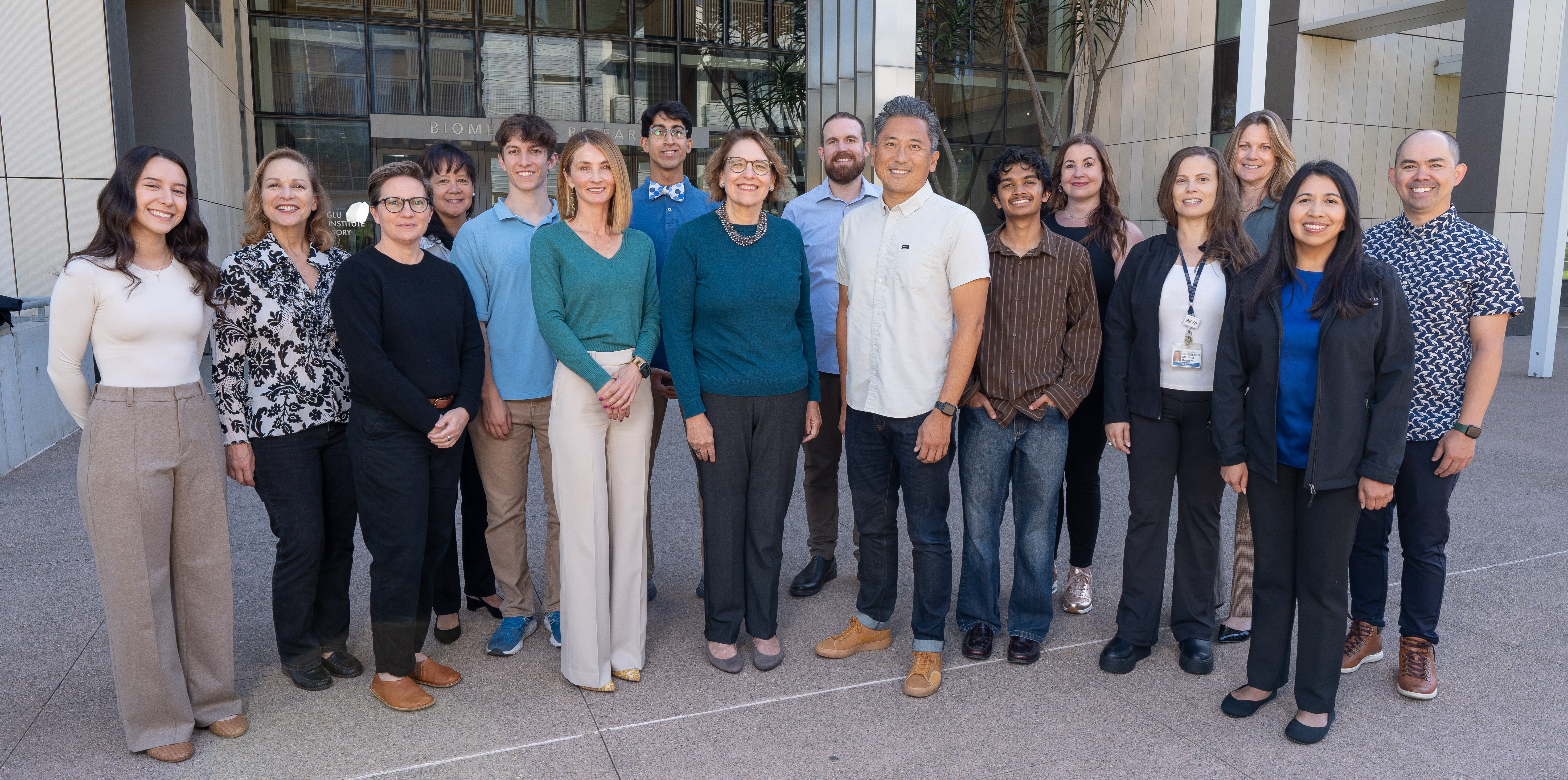 Stein-Institute-Group-Photo.jpg